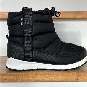 The North Face Kids Black Winter Boots